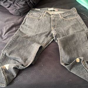 Men’s blackish gray Levi jeans